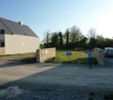 Terrain vue devant (expos&eacute; Nord-Est)