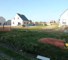 Terrain vue arri&egrave;re (expos&eacute; Sud-Ouest)