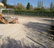 Cr&eacute;ation du chemin d'acc&egrave;s provisoire en tout venant.