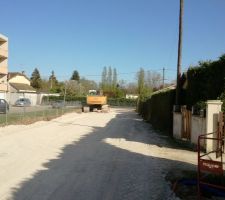 Cr&eacute;ation du chemin d'acc&egrave;s provisoire en tout venant.