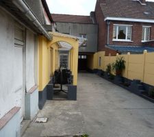 La cour