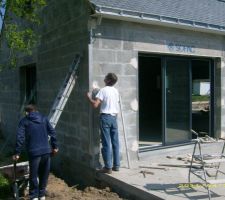Le beau pere et le gar&ccedil;on en action