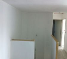 Finition sous couche escalier