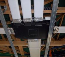 Vmc double flux aldes : caisson de repartition insuflation