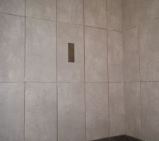 Chez nous en bas
pas certaine que cela soit encore bien droit :(