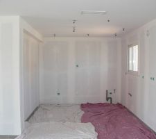 Plafond peint et impression sur les murs