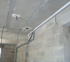 20/04/11 : Conduit aspiration centralisée et VMC