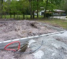 L'emplacement du futur garage (notez que le chemin d'accés n'est pas resté joli longtemps :) )