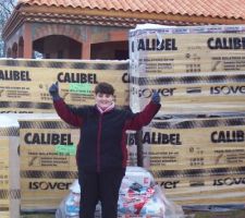 Madame est contente de recevoir sont isolation p&eacute;riph&egrave;rique