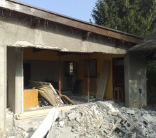 A gauche le mur vertical qui va etre detruit