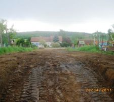 Voila le terrain y de quoi faire un ptit jardin !!!