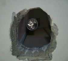 09/05/11 : trou conduit poele agrandit