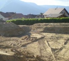 Terrassement en cours de finition