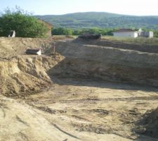 Terrassement en cours de finition