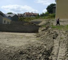 Le voisin a décaissé son terrain