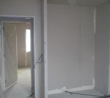 11/05/11 : Placo chambre 1