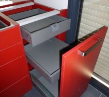 Cuisine schmidt arcos rouge meuble type "130"