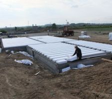 Derniers entrevous &agrave; poser