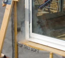 Le g&eacute;n&eacute;rateur de fum&eacute;e nous montre vraiment les points faibles de la maison.