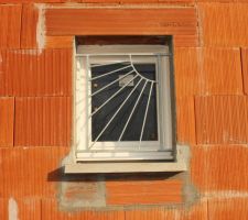 Voil&agrave; l'erreur de ma&ccedil;onnerie r&eacute;par&eacute;e.