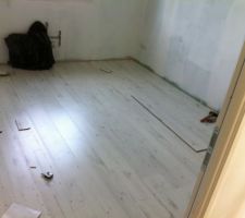 Pose du parquet de notre chambre