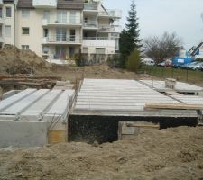 Pr&eacute;paration de la dalle du RDC.