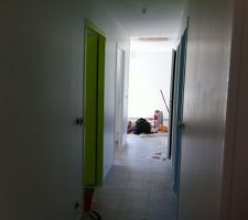 Les premières couleurs apparaissent