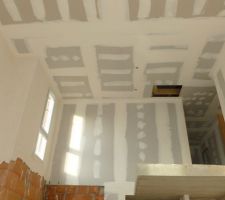 Plâtre et placo sur mezzanine