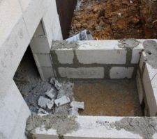 Creation cour anglaise pour le vide sanitaire.