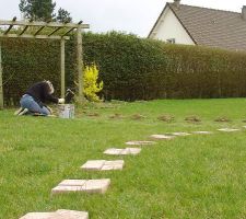 Mise en place des pas dans le jardin