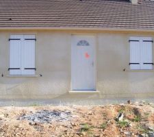 Enduit posé ,mais toujours rien de fait à l'interieur