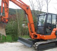 Ma mini pelle(une hitachi 4.5 tonnes).