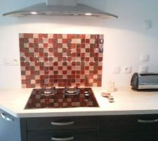 Cr&eacute;dence pos&eacute;e par nos soins