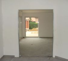 CUISINE SUR SALON (QUI SERA SEPAREE PAR PORTE GALANDAGE)