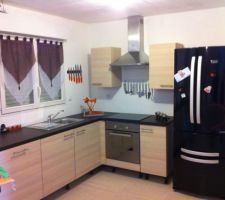 Cuisine, encore les plinthes a poser