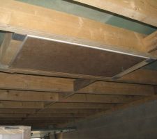 Trèmie et escalier de meunier installé après la pose du plancher