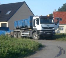 Le camion pour évacuer nos terres