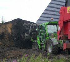 D'autres moyens pour attaquer ce tas de terre interminable....