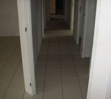 Un couloir en enfilade