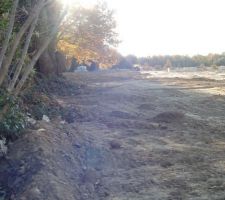 TERRAIN NU COTE RUISSEAU