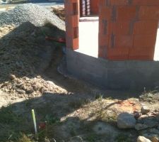 Préparation pour posage d'un drain périphérique