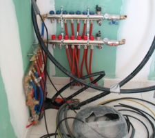Suite de l'installation de la pompe à chaleur air/eau avec eau chaude intégrée