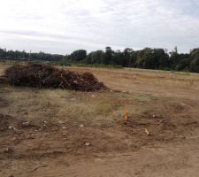 Terrain en pr&eacute;paration