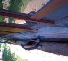 Mise en place des fers qui permettront d'&eacute;tendre les fondations