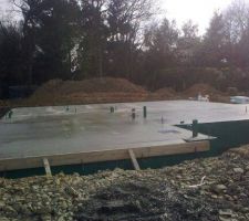 Vide sanitaire complet 
Dalle couler avril 2011
