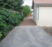 On peut allez en voiture devant notre porte d'entrée , ca y est !!!