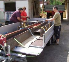 Apr&egrave;s 3h de route, faut encore d&eacute;charger tout &ccedil;a!!!