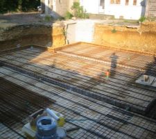 Pose des ceintures et de la première couche de treillis