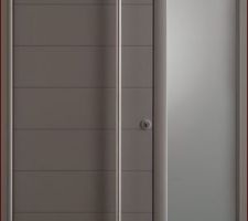 Porte d entrée de chez bel'm couleur gris anthracite