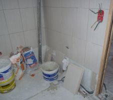 Debut de pose du carrelage